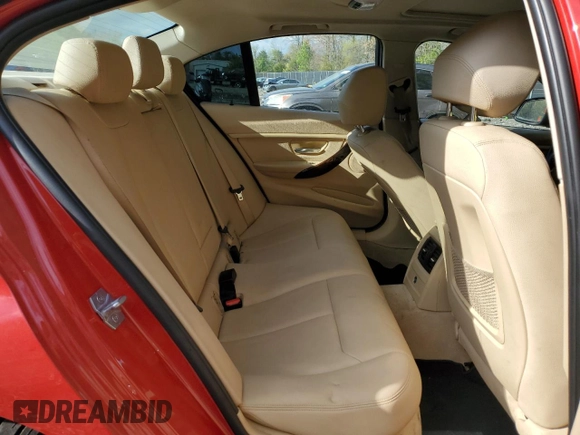 2014 BMW 3 Series 328i xDrive с VIN WBA3B5C59EP540101, выставлен на аукционе Copart как лот 52928025 с пробегом 152 057 миль миль и Списание • Salvage title. История ставок и продаж доступна на DreamBid. Изображение 10.