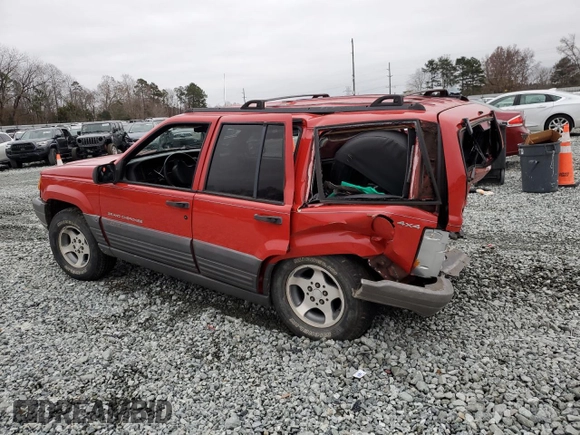 1998 Jeep Grand Cherokee Laredo with VIN 1J4GZ58S6WC104114, listed as a Copart auction lot 84232604 with 0 mi miles and Salvage Title. Bid and sale history available at carsss.com. Image 2.