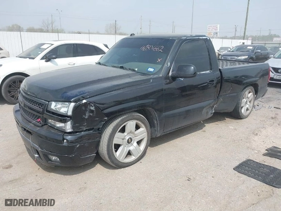 2005 Chevrolet Silverado 1500 Work Truck with VIN 1GCEC14V15Z123141, listed as a IAAI auction lot 41806662 with NaN miles. Bid and sale history available at carsss.com. Image 2.