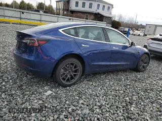 2020 Tesla Model 3 Long Range with VIN 5YJ3E1EB0LF664562, listed as a Copart auction lot 50484355 with 31,884 mi miles and Salvage Title. Bid and sale history available at carsss.com. Image 3.