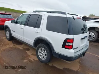 2007 Ford Explorer XLT with VIN 1FMEU73E47UA93775, listed as a IAAI auction lot 41945108 with 202,590 mi miles. Bid and sale history available at carsss.com. Image 3.