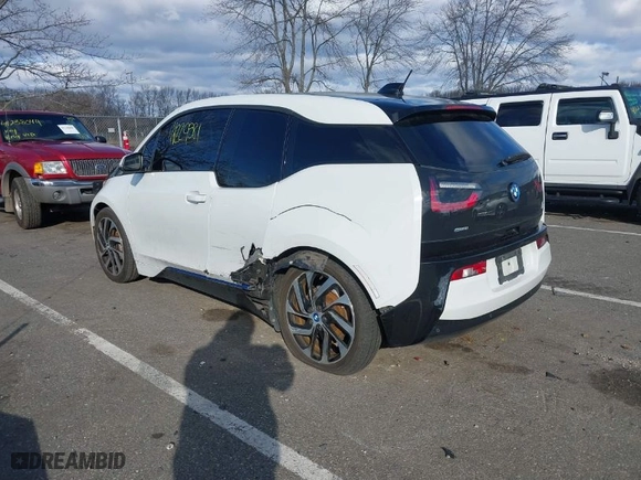 2014 BMW i3 with VIN WBY1Z4C5XEV276199, listed as a IAAI auction lot 41229581 with NaN miles. Bid and sale history available at carsss.com. Image 3.