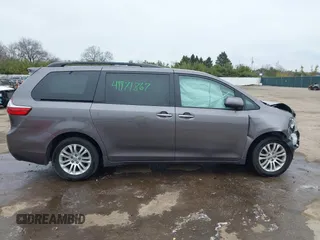 2015 Toyota Sienna XLE with VIN 5TDYK3DC8FS651580, listed as a IAAI auction lot 41971867 with 49,711 mi miles. Bid and sale history available at carsss.com. Image 14.