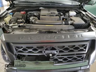 2024 Nissan Frontier SV z VIN 1N6ED1EK0RN603523, wystawiony jako Copart lot #57412365 z przebiegiem 33 638 mil mil oraz Szkoda całkowita • Salvage title. Historia ofert i sprzedaży dostępna na DreamBid. Obrazek 11.