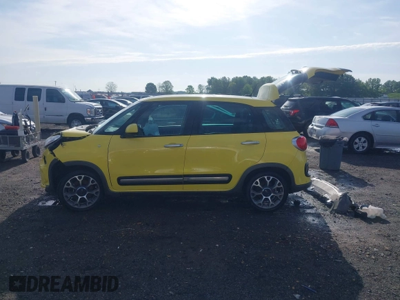 2014 FIAT 500L Trekking z VIN ZFBCFADH4EZ013485, wystawiony jako IAAI lot #42104043 z przebiegiem 157 744 mil mil oraz . Historia ofert i sprzedaży dostępna na DreamBid. Obrazek 14.