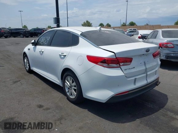 2018 Kia Optima LX z VIN 5XXGT4L32JG213616, wystawiony jako IAAI lot #42408629 z przebiegiem 130 163 mil mil oraz . Historia ofert i sprzedaży dostępna na DreamBid. Obrazek 3.