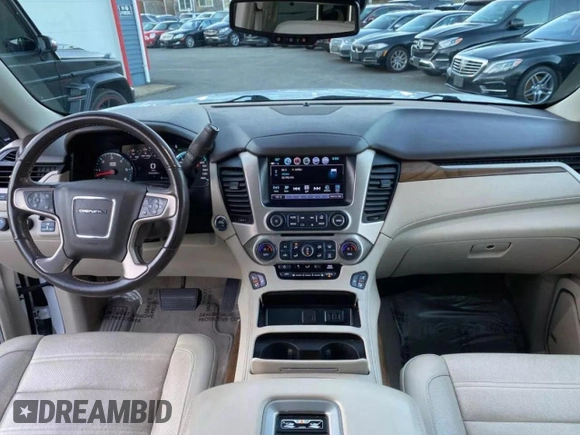2020 GMC Yukon XL Denali with VIN 1GKS2HKJ6LR272614, listed as a Copart auction lot 48620095 with 107,217 mi miles and Clean Title. Bid and sale history available at carsss.com. Image 9.