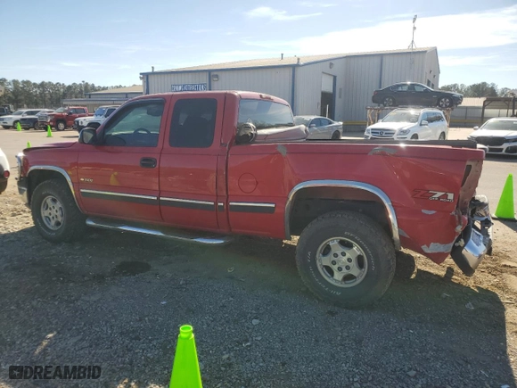 2002 Chevrolet Silverado 1500 LS with VIN 2GCEK19T621404205, listed as a Copart auction lot 49125335 with 238,376 mi miles and Salvage Title. Bid and sale history available at carsss.com. Image 2.