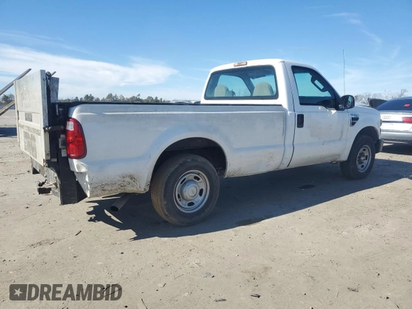 2010 Ford F-250 z VIN 1FTNF2A56AEB37460, wystawiony jako Copart lot #45498685 z przebiegiem 233 446 mil mil oraz Szkoda całkowita • Salvage title. Historia ofert i sprzedaży dostępna na DreamBid. Obrazek 3.