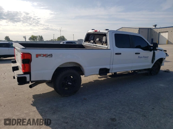 2023 Ford F-250 XL z VIN 1FT8W2BA9PEC15747, wystawiony jako Copart lot #65124184 z przebiegiem 39 939 mil mil oraz Szkoda całkowita • Salvage title. Historia ofert i sprzedaży dostępna na DreamBid. Obrazek 3.