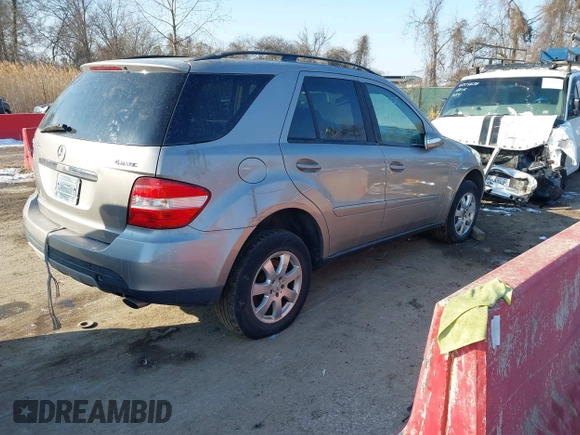 2007 Mercedes-Benz M 320 CDI z VIN 4JGBB22E77A208738, wystawiony jako IAAI lot #41405025 z przebiegiem 244 182 mil mil oraz . Historia ofert i sprzedaży dostępna na DreamBid. Obrazek 4.