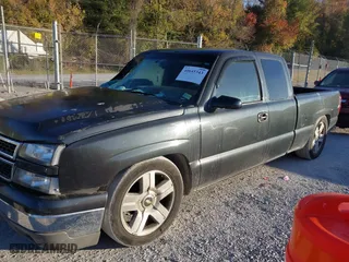 2003 Chevrolet Silverado 1500 Work Truck with VIN 1GCEC19X23Z358414, listed as a IAAI auction lot 40645343 with 207,887 mi miles. Bid and sale history available at carsss.com. Image 2.