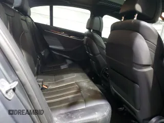 2019 BMW 5 Series 530i xDrive с VIN WBAJA7C50KWW09782, выставлен на аукционе Copart как лот 50684555 с пробегом 90 510 миль миль и Списание • Salvage title. История ставок и продаж доступна на DreamBid. Изображение 10.