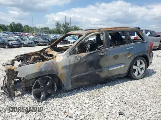 2013 Jeep Grand Cherokee Overland with VIN 1C4RJFCT1DC568100, listed as a Copart auction lot 67748514 with 0 mi miles and Non Repairable. Bid and sale history available at carsss.com. Image 1.