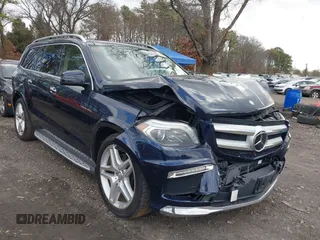 2014 Mercedes-Benz GL-Class GL 550 with VIN 4JGDF7DE2EA313661, listed as a IAAI auction lot 41214931 with 102,469 mi miles. Bid and sale history available at carsss.com. Image 6.
