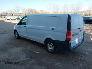 2019 Mercedes-Benz Metris Cargo z VIN WD3PG3EA7K3532483, wystawiony jako IAAI lot #42049937 z przebiegiem 275 592 mil mil oraz . Historia ofert i sprzedaży dostępna na DreamBid. Obrazek 3.