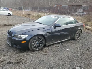 2010 BMW M3 z VIN WBSWL9C50AP332972, wystawiony jako Copart lot #50047655 z przebiegiem 82 742 mil mil oraz Czysty tytuł • Clean title. Historia ofert i sprzedaży dostępna na DreamBid. Obrazek 1.