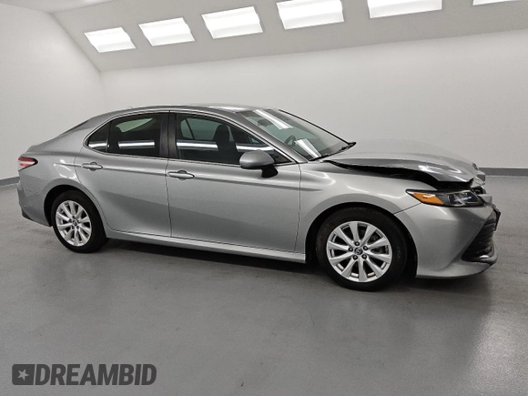 2019 Toyota Camry LE with VIN 4T1B11HK9KU258655, listed as a Copart auction lot 51892035 with 98,750 mi miles and Clean Title. Bid and sale history available at carsss.com. Image 4.