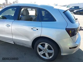 2011 Audi Q5 3.2L Premium Plus with VIN WA1DKAFP9BA068715, listed as a IAAI auction lot 41867985 with 147,207 mi miles. Bid and sale history available at carsss.com. Image 6.