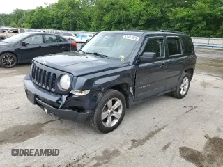 2014 Jeep Patriot Latitude with VIN 1C4NJRFB4ED588422, listed as a Copart auction lot 61401025 with 162,855 mi miles and Salvage title. Bid and sale history available at DreamBid. Image 1.