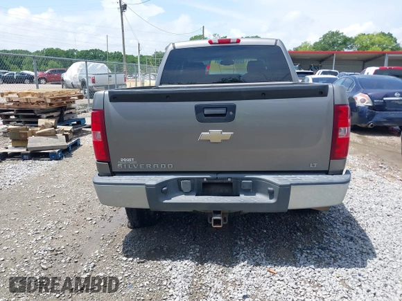 2009 Chevrolet Silverado 1500 LT with VIN 3GCEK23M29G147990, listed as a IAAI auction lot 42077987 with 197,454 mi miles and . Bid and sale history available at DreamBid. Image 16.
