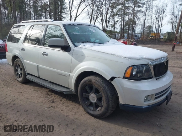 2006 Lincoln Navigator Luxury with VIN 5LMFU27506LJ25785, listed as a IAAI auction lot 41283074 with 73,040 mi miles. Bid and sale history available at carsss.com. Image 1.