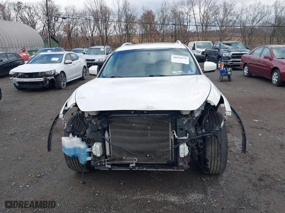 2017 Infiniti QX70 with VIN JN8CS1MW9HM410641, listed as a IAAI auction lot 40828078 with NaN miles. Bid and sale history available at carsss.com. Image 12.