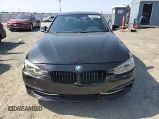2018 BMW 3 Series 330i with VIN WBA8B9G52JNU98674, listed as a Copart auction lot 59783985 with 77,712 mi miles and Clean title. Bid and sale history available at DreamBid. Image 5.