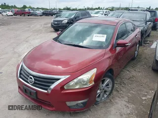 2015 Nissan Altima SV with VIN 1N4AL3AP1FC486873, listed as a IAAI auction lot 42032286 with 116,618 mi miles and . Bid and sale history available at carsss.com. Image 2.