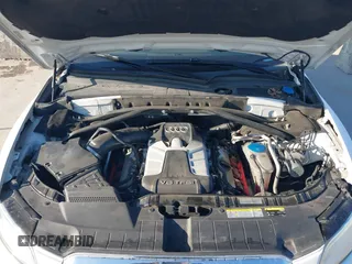 2015 Audi SQ5 Premium Plus with VIN WA1CGAFP9FA104924, listed as a IAAI auction lot 41198592 with 123,882 mi miles. Bid and sale history available at carsss.com. Image 10.