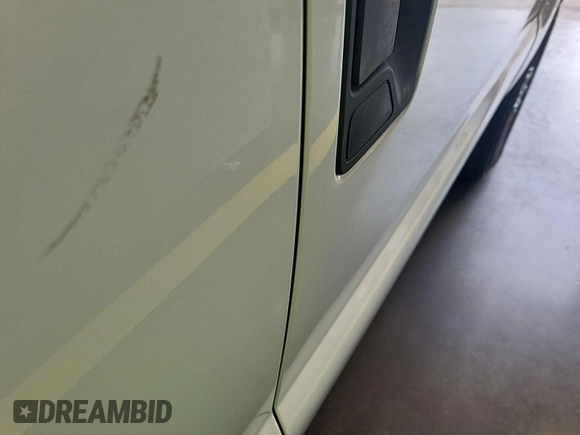 2013 Ford F-250 XL with VIN 1FT7W2B68DEA98990, listed as a IAAI auction lot 42641181 with 62,573 mi miles and . Bid and sale history available at DreamBid. Image 9.