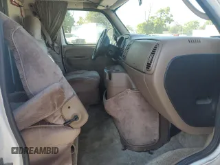 2001 Dodge Cargo with VIN 2B6LB31Z41K500172, listed as a Copart auction lot 73534094 with 124,039 mi miles and Salvage Title. Bid and sale history available at carsss.com. Image 5.