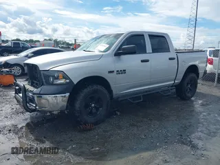 2017 Ram 1500 SSV z VIN 1C6RR7XT6HS675459, wystawiony jako IAAI lot #42247913 z przebiegiem 107 527 mil mil oraz . Historia ofert i sprzedaży dostępna na DreamBid. Obrazek 2.