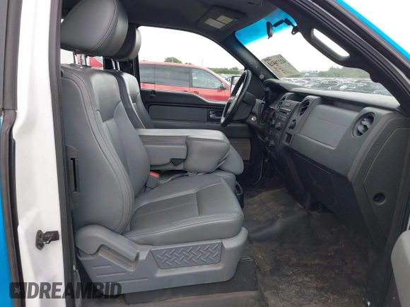 2014 Ford F-150 XL z VIN 1FTFX1CF5EKG53334, wystawiony jako IAAI lot #42278412 z przebiegiem 172 450 mil mil oraz . Historia ofert i sprzedaży dostępna na DreamBid. Obrazek 5.