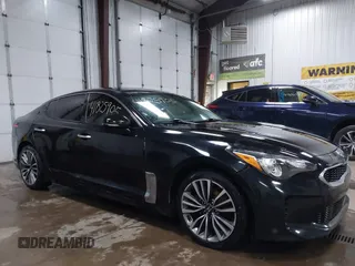 2018 Kia Stinger Premium with VIN KNAE25LA4J6011127, listed as a IAAI auction lot 41825905 with 79,582 mi miles. Bid and sale history available at carsss.com. Image 6.