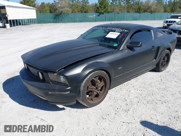 2005 Ford Mustang Deluxe with VIN 1ZVFT80N655136118, listed as a IAAI auction lot 41811969 with 104,071 mi miles. Bid and sale history available at carsss.com. Image 17.