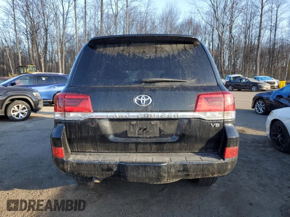 2020 Toyota Land Cruiser z VIN JTMCY7AJ4L4088909, wystawiony jako Copart lot #42312505 z przebiegiem 32 665 mil mil oraz Szkoda całkowita • Salvage title. Historia ofert i sprzedaży dostępna na DreamBid. Obrazek 6.