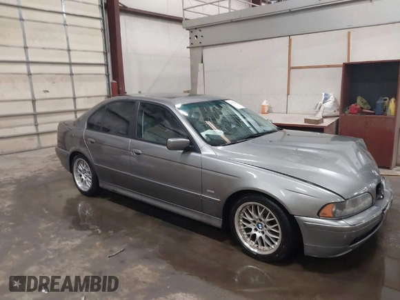 2003 BMW 5 Series 530iA with VIN WBADT63433CK45644, listed as a IAAI auction lot 41850399 with 178,600 mi miles. Bid and sale history available at carsss.com. Image 1.