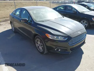 2013 Ford Fusion SE with VIN 3FA6P0HR3DR185326, listed as a IAAI auction lot 41700638 with 199,625 mi miles. Bid and sale history available at carsss.com. Image 1.