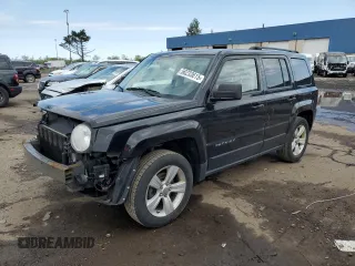 2014 Jeep Patriot Sport z VIN 1C4NJRBB9ED770882, wystawiony jako Copart lot #56233615 z przebiegiem 150 300 mil mil oraz Szkoda całkowita • Salvage title. Historia ofert i sprzedaży dostępna na DreamBid. Obrazek 1.