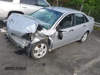 2006 Ford Focus S with VIN 1FAFP34N46W158088, listed as a IAAI auction lot 42012451 with 190,222 mi miles and . Bid and sale history available at carsss.com. Image 2.