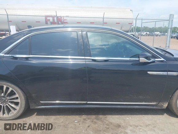 2018 Lincoln Continental Select with VIN 1LN6L9SK6J5614913, listed as a IAAI auction lot 42287576 with 165,050 mi miles and . Bid and sale history available at DreamBid. Image 13.