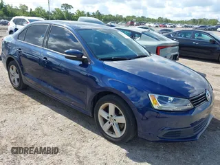 2011 Volkswagen Jetta TDI with VIN 3VWLL7AJ6BM088036, listed as a IAAI auction lot 42267947 with 140,088 mi miles and . Bid and sale history available at DreamBid. Image 1.