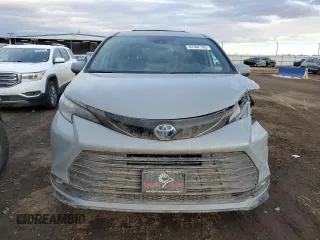 2023 Toyota Sienna XSE 25th Anniversary with VIN 5TDCSKFC2PS101424, listed as a Copart auction lot 42302165 with 53,074 mi miles and Salvage title. Bid and sale history available at DreamBid. Image 5.