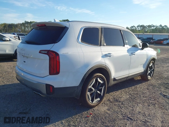 2023 Kia Telluride S with VIN 5XYP64GC8PG327724, listed as a IAAI auction lot 41839462 with 26,891 mi miles and . Bid and sale history available at carsss.com. Image 4.