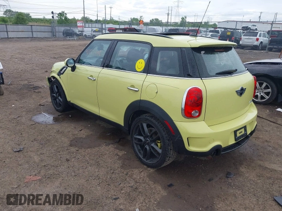 2012 MINI Countryman S z VIN WMWZC3C59CWL82955, wystawiony jako IAAI lot #42237702 z przebiegiem 61 903 mil mil oraz . Historia ofert i sprzedaży dostępna na DreamBid. Obrazek 3.