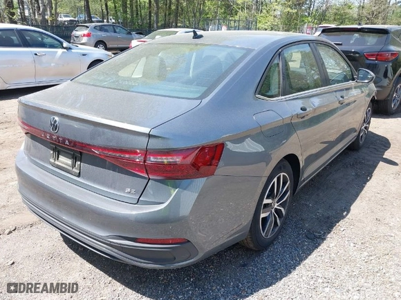 2025 Volkswagen Jetta SE with VIN 3VW7X7BU4SM047242, listed as a IAAI auction lot 42072374 with 3,221 mi miles. Bid and sale history available at carsss.com. Image 4.