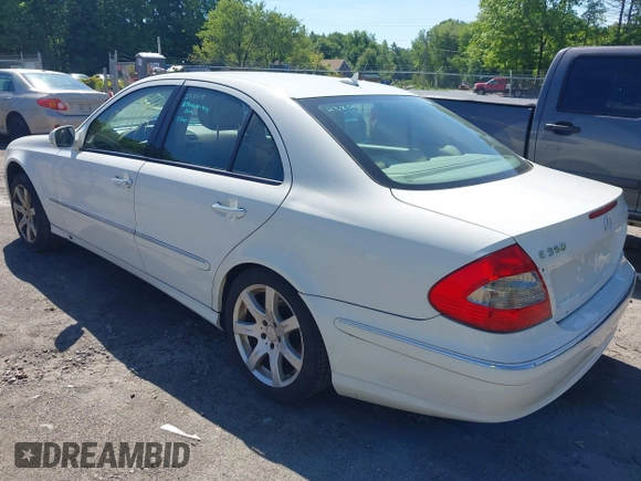 2008 Mercedes-Benz E 350 Luxury z VIN WDBUF87X38B360069, wystawiony jako IAAI lot #42327184 z przebiegiem 169 583 mil mil oraz . Historia ofert i sprzedaży dostępna na DreamBid. Obrazek 3.