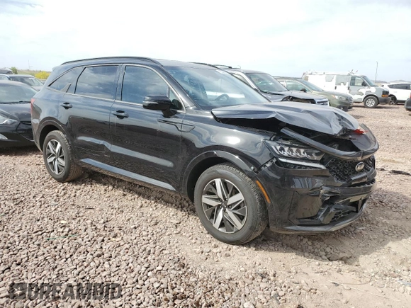 2021 Kia Sorento EX z VIN 5XYRH4LF0MG037220, wystawiony jako Copart lot #50395975 z przebiegiem 76 175 mil mil oraz Szkoda całkowita • Salvage title. Historia ofert i sprzedaży dostępna na DreamBid. Obrazek 4.