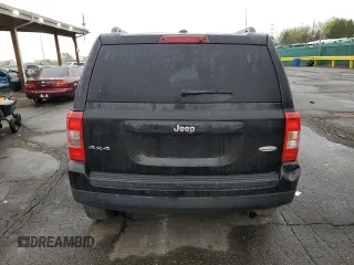 2016 Jeep Patriot Latitude z VIN 1C4NJRFB6GD500473, wystawiony jako Copart lot #54209335 z przebiegiem 157 945 mil mil oraz Szkoda całkowita • Salvage title. Historia ofert i sprzedaży dostępna na DreamBid. Obrazek 6.